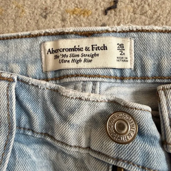 Abercrombie & Fitch Jeans - 90’s Slim Straight - Picture 2 of 2